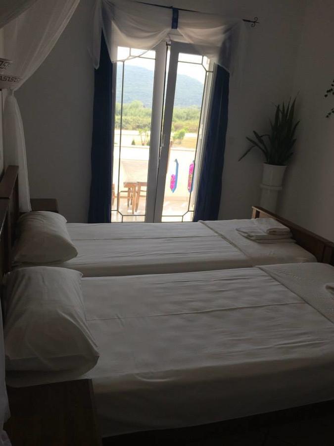 Gogas Palace Aparthotel Ammoudia Bagian luar foto