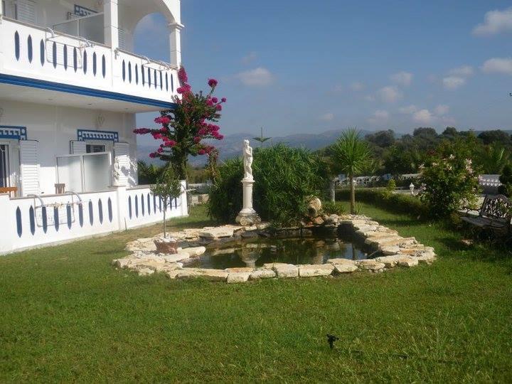 Gogas Palace Aparthotel Ammoudia Bagian luar foto