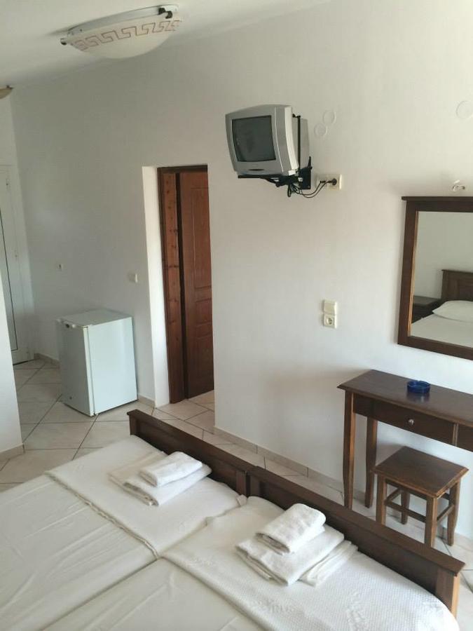 Gogas Palace Aparthotel Ammoudia Bagian luar foto